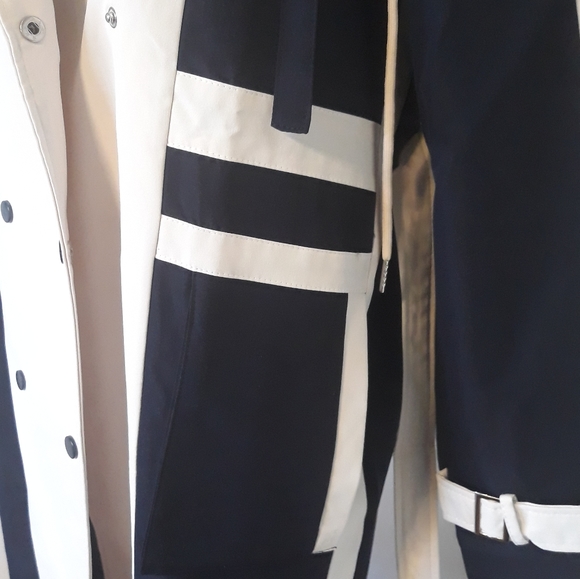 Bi-Color Windbraker Trench Coat - Picture 7 of 10